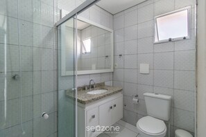 基础公寓 | 浴室