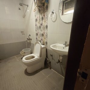 Towels, soap, shampoo