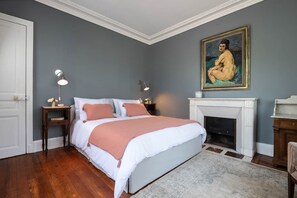 5 soverom, strykejern/-brett, wi-fi og sengetøy