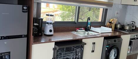 Micro-ondas, fogão, cooktop, lava-louças