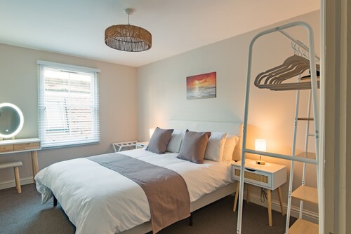 Strand Apartment, Deal