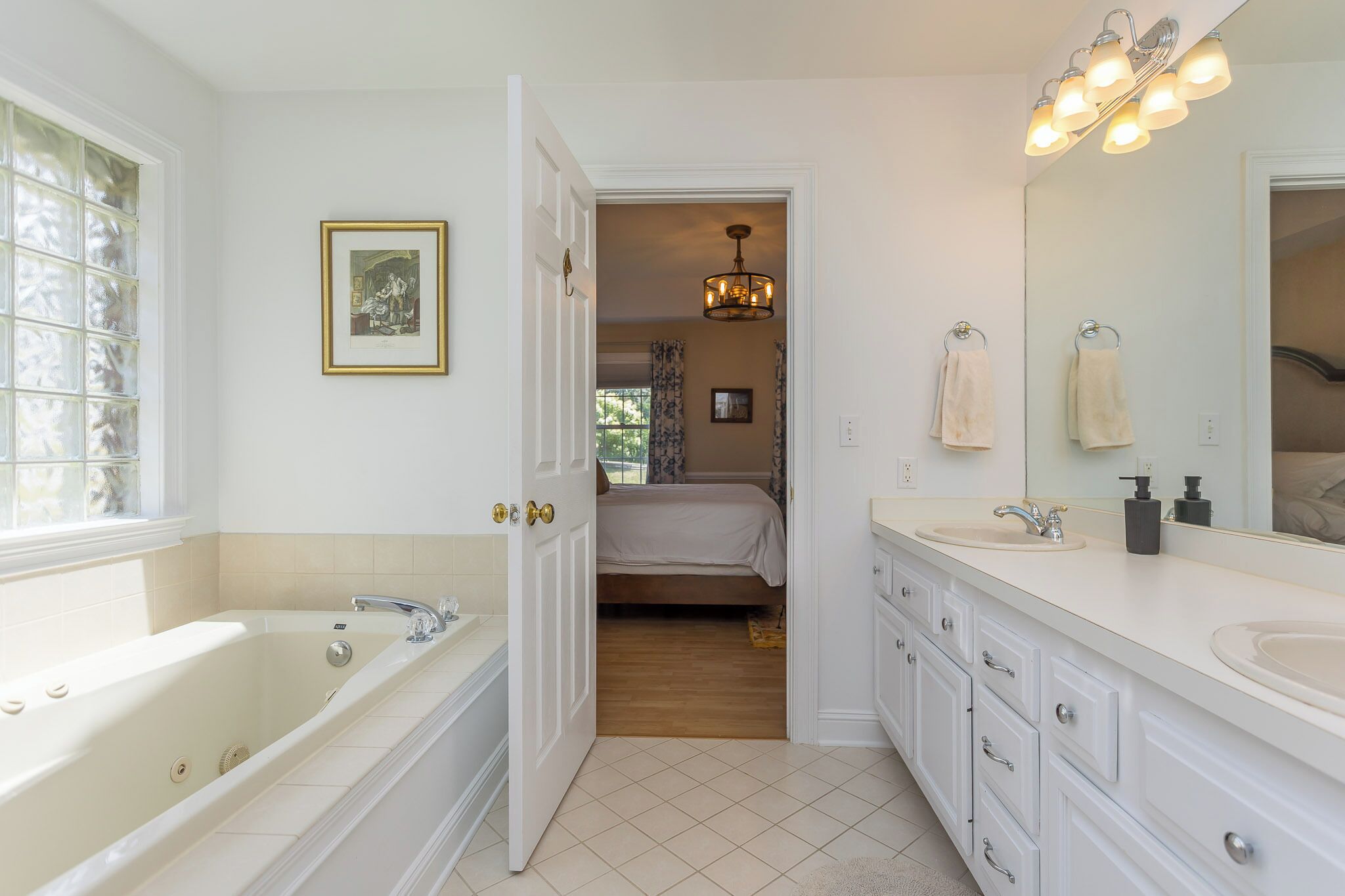 Jetted tub, hair dryer, towels, soap