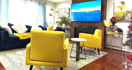 Spacious 6-bedroom house in charming Silver Spring with WiFi, AC