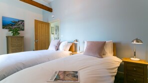 3 Schlafzimmer, Bügeleisen/Bügelbrett, Reisekinderbett, kostenloses WLAN