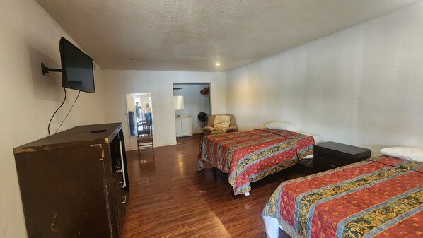 Room, 2 Double Beds, Non Smoking, Kitchenette