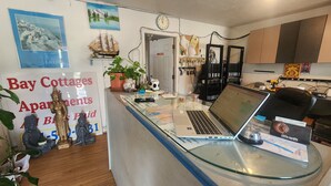 Reception - Bay Inn (Dickinson)
