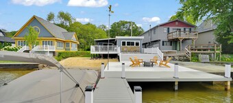 Lakefront Haven • Ski at Mt. Peter, Mountain Creek • Dock • Fire Pit • Game Room