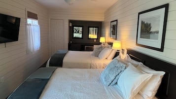 Habitación cuádruple estándar, vista al lago | Wifi gratis