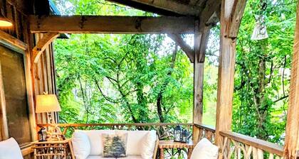 Escape to Your Romantic yet Adventurous Smokey Mountain River Cabin Getaway!