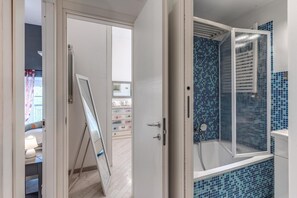 مجففات شعر، مناشف