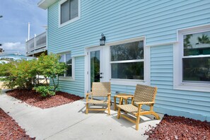 House, Multiple Beds (Lazy Daze B) | Terrace/patio