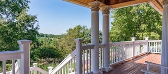 Must see 4/3 Family/Pet Friendly+Pool&hot tub