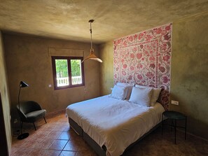 3 soverom, strykejern/-brett, reiseseng for barn og wi-fi