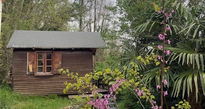 Petit chalet cosy Ă 800m d'altitude en pleine nature