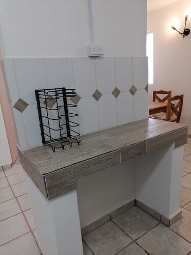 2 bedroom 5 minutes walk to the beach