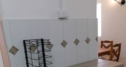 2 bedroom 5 minutes walk to the beach