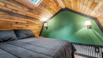 Escritorio, wifi gratis y ropa de cama