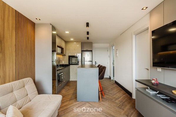 Basic Apartment | Living area