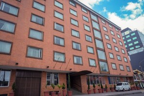 Fachada de la propiedad