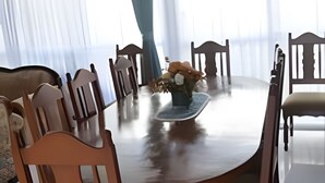 منطقة تناول الطعام للأسر
