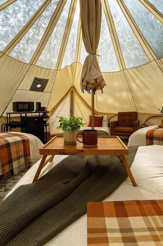 Private Stargazing Tent Maple Haven – Peaceful Glamping with Fire Pit & Open Skies