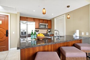 Condo (1 Bedroom) | Private kitchen | Microwave, oven, dishwasher, coffee/tea maker