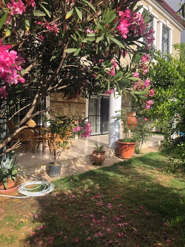 Kuşadası'nda Anadolu Evi Villası