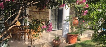 Kuşadası'nda Anadolu Evi Villası