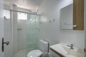 Eenvoudig appartement | Badkamer
