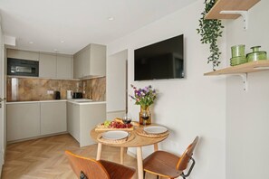 Fridge, microwave, dishwasher, toaster