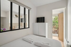 2 chambres, fer et planche à repasser, Wi-Fi gratuit, draps fournis