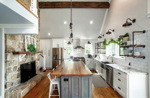 Mikrowelle, Ofen, Herdplatte, Geschirrspüler