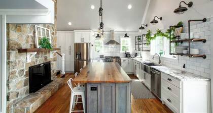 Relaxing 5BR Lake House Retreat