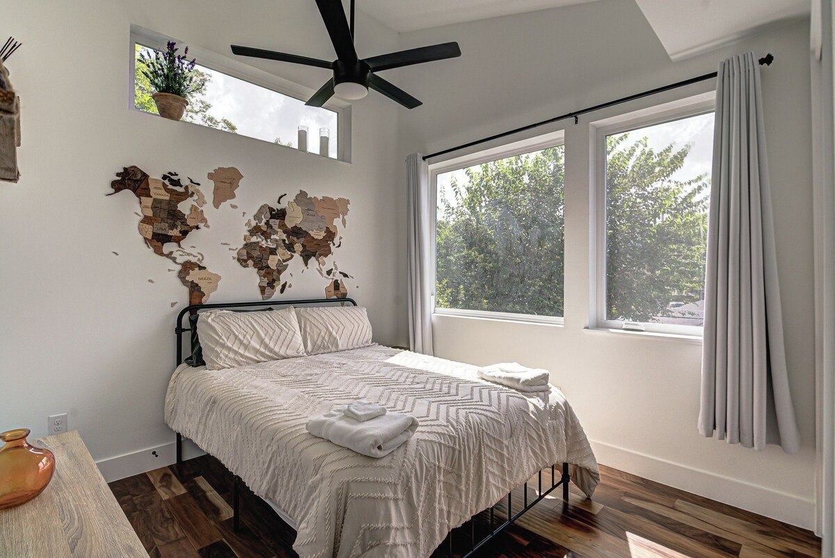 Photo 23 of NEW Listing ! East Austin Home W/Pool & Patio