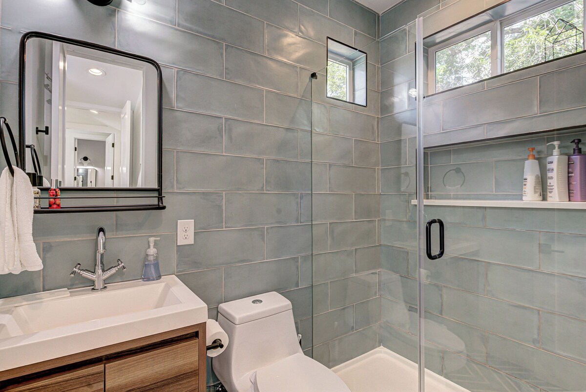 Photo 33 of NEW Listing ! East Austin Home W/Pool & Patio