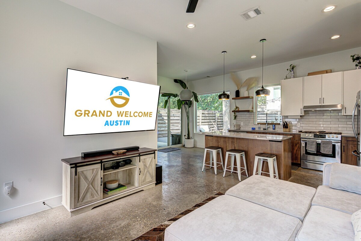 Photo 10 of NEW Listing ! East Austin Home W/Pool & Patio