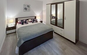 2 chambres, lit parapluie, Wi-Fi gratuit