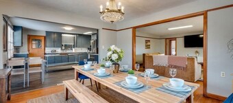 Dock&Volleyball! Near Downtown - Totally Turquoise