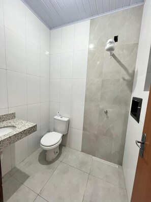 Shower, towels, soap, shampoo