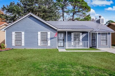 Mins to Downtown & Islands! Robinhood Cottage