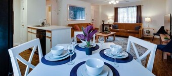 Relaxing Getaway Near Downtown & Botanical Gardens