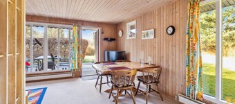 Nice home in Ebeltoft with WiFi