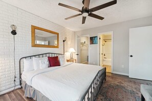 4 Schlafzimmer, Bügeleisen/Bügelbrett, kostenloses WLAN, Bettwäsche