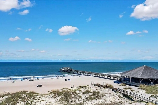 Una spiaggia nelle vicinanze
