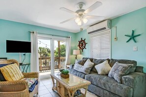 Smart TV - Beach Vacation! Walk to Dining&Shopping-2 Units (Tybee Island)