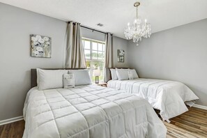 4 chambres, fer et planche à repasser, Wi-Fi gratuit, draps fournis