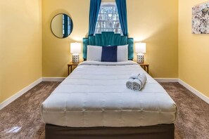 5 bedrooms, desk, iron/ironing board, free WiFi