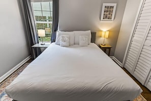4 chambres, fer et planche à repasser, Wi-Fi gratuit, draps fournis