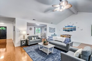 Smart TV, table football