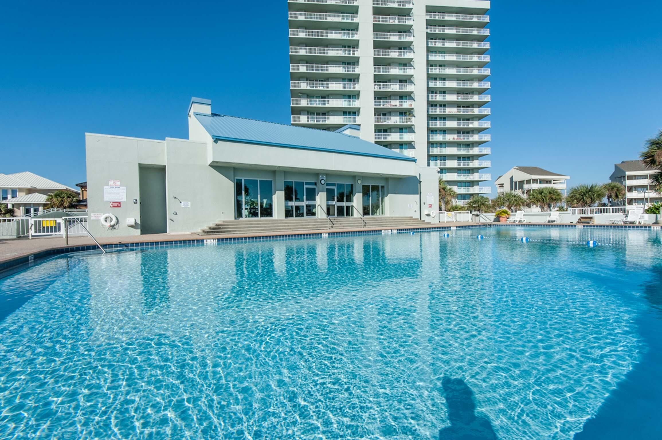 Appartamento, letti multipli (Tristan Towers unit 2B) | Piscina | Piscina all'aperto